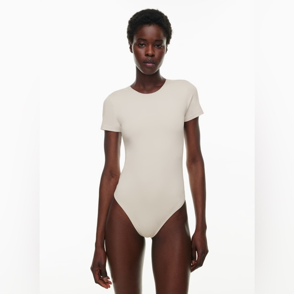 Babaton Tops - Contour Crew Shortsleeve Bodysuit